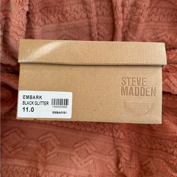 Steve Madden Embark Glitter Sneaker Size 11 - Picture 9 of 10
